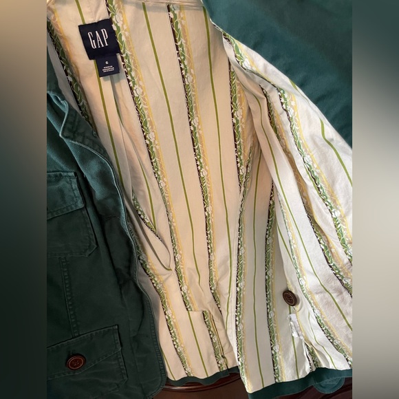 Green lightweight Gap jacket - size 6 - Picture 5 of 6